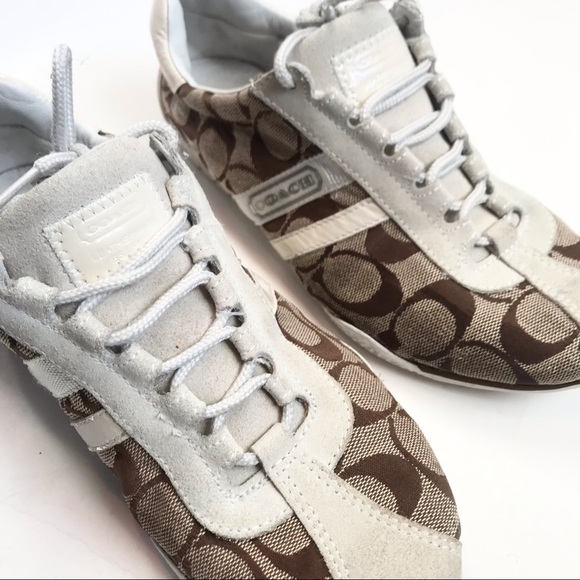 *Katelyn Coach signature shoes* Katelyn signature coach Size 7m used condition. - Picture 6 of 12